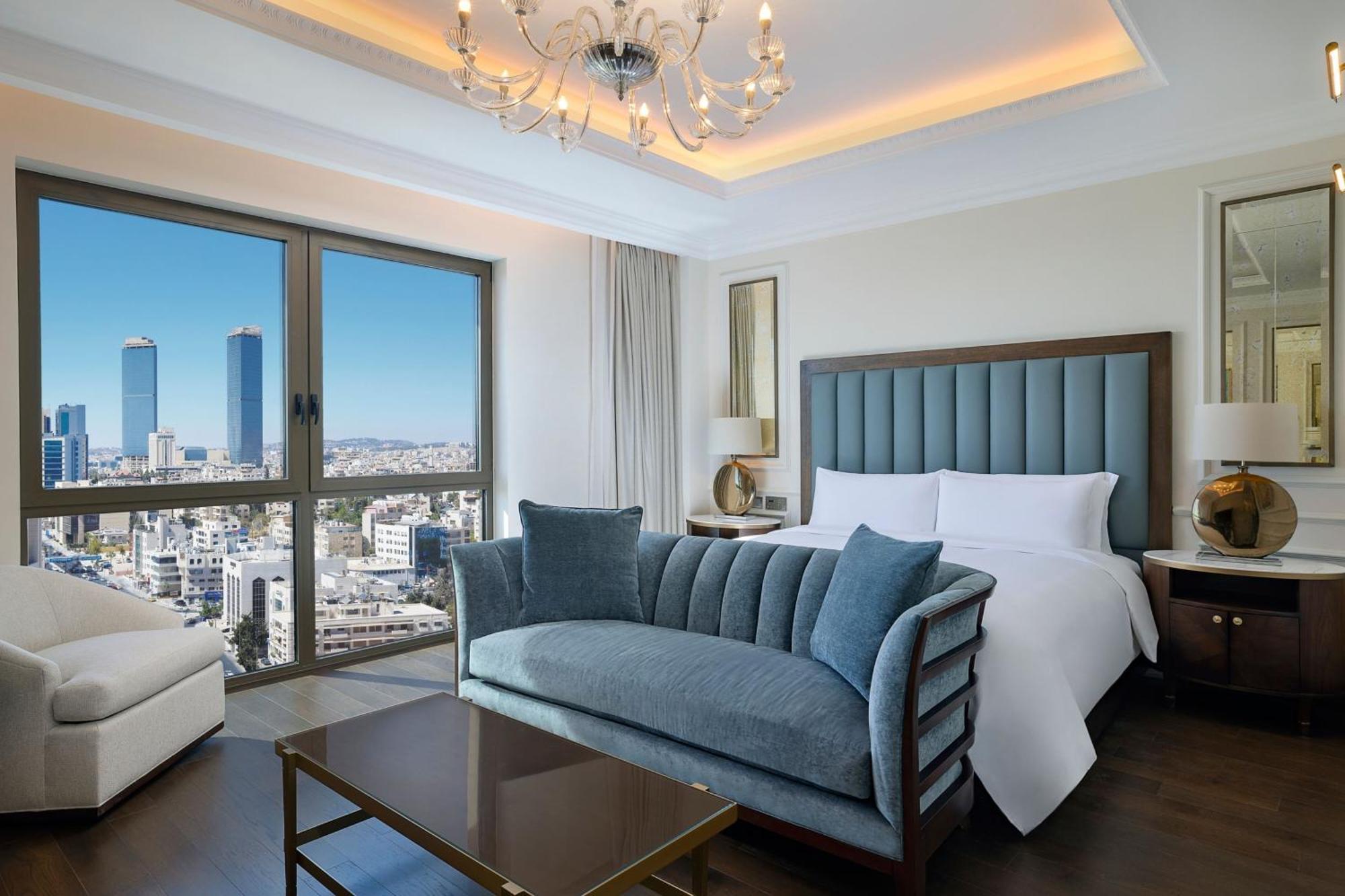 Hotel The Ritz-Carlton, Amman Exterior foto A bedroom at the Four Seasons Hotel