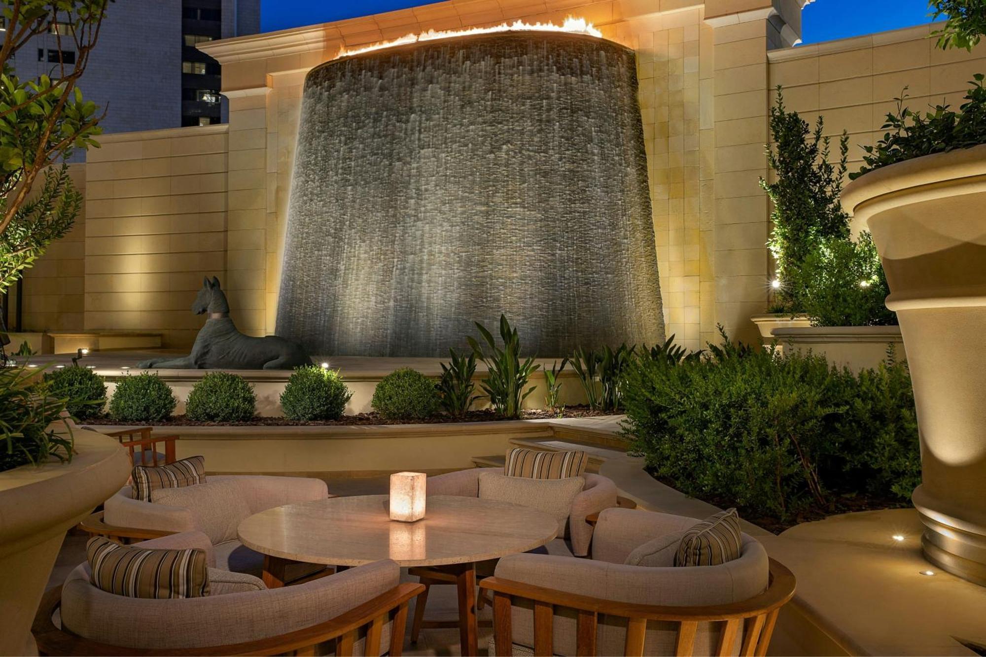 Hotel The Ritz-Carlton, Amman Exterior foto The Waterfall at the Wynn