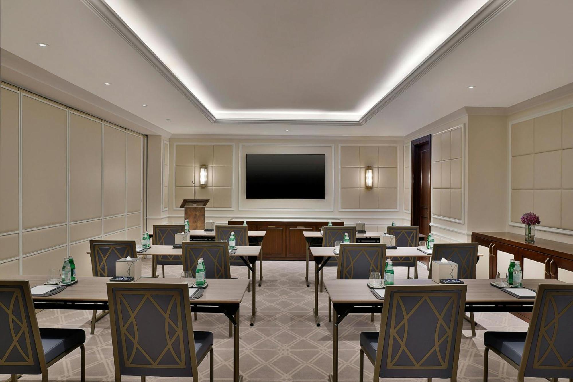 Hotel The Ritz-Carlton, Amman Exterior foto Meeting room