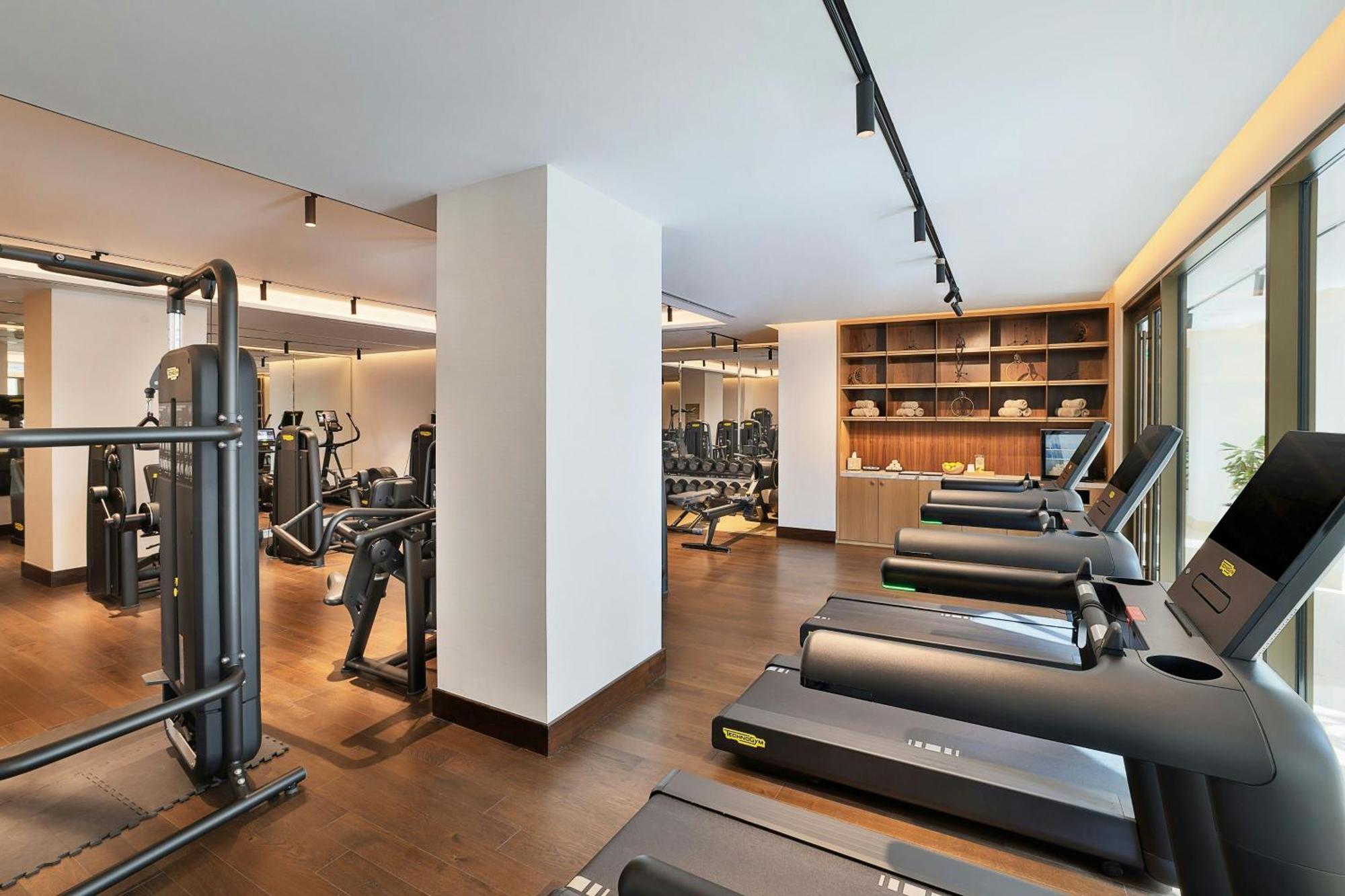 Hotel The Ritz-Carlton, Amman Exterior foto The gym at the hotel