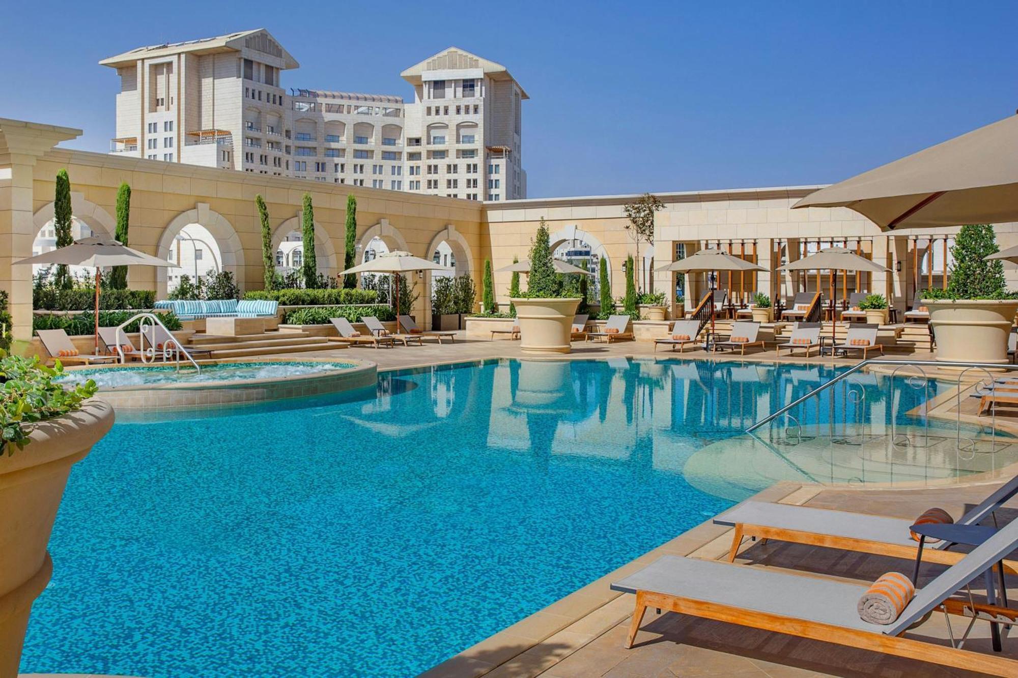 Hotel The Ritz-Carlton, Amman Exterior foto The pool at the Four Seasons Hotel