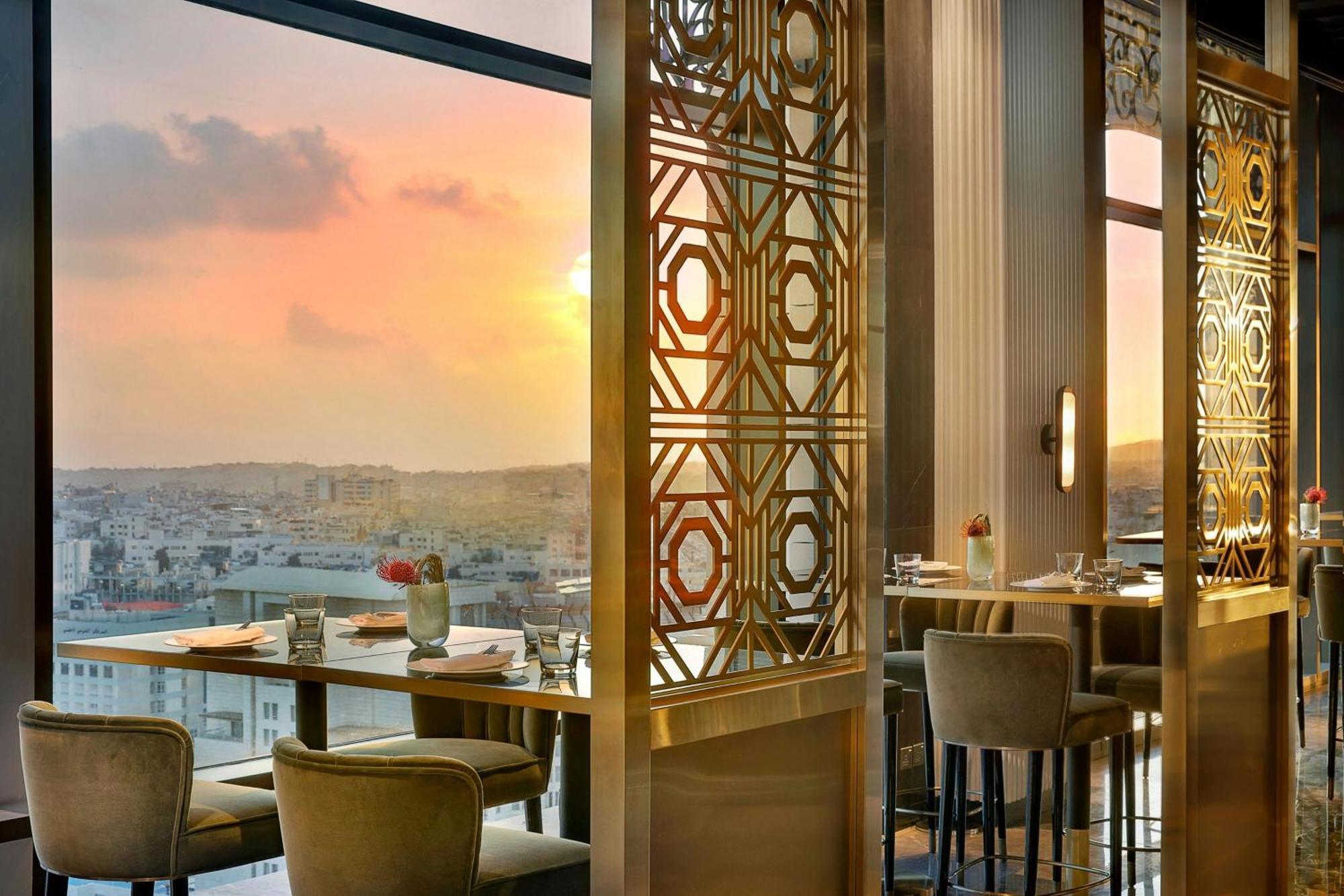 Hotel The Ritz-Carlton, Amman Exterior foto The View
