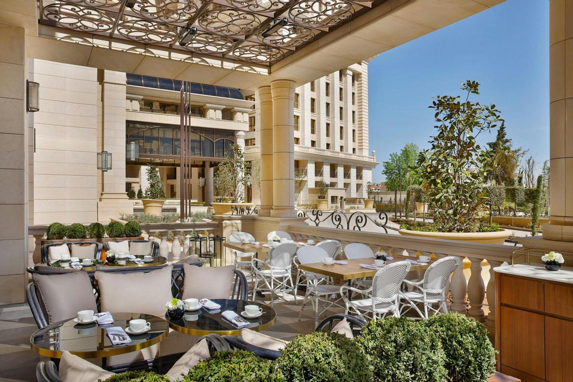 Hotel The Ritz-Carlton, Amman Exterior foto The Terrace