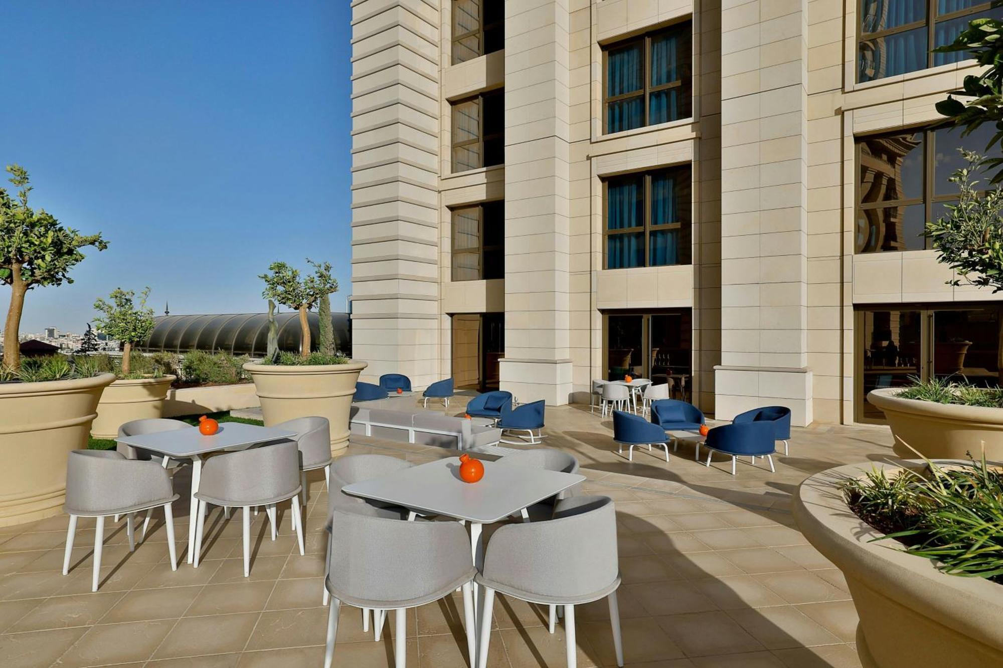 Hotel The Ritz-Carlton, Amman Exterior foto The Terrace